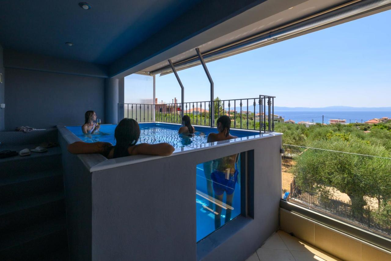 Grand Suites With Private Pools Kalamata Exterior photo